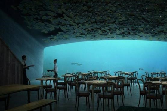 اولین رستوران زیر آب  + عکس