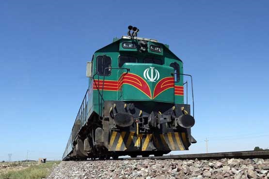 قطار تهران - یزد در قم جاماند!