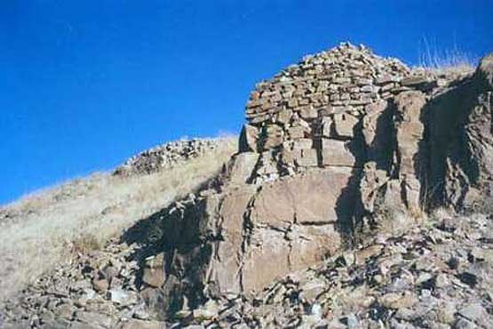 قلعه 5000 ساله موچش کردستان در راه نابودی