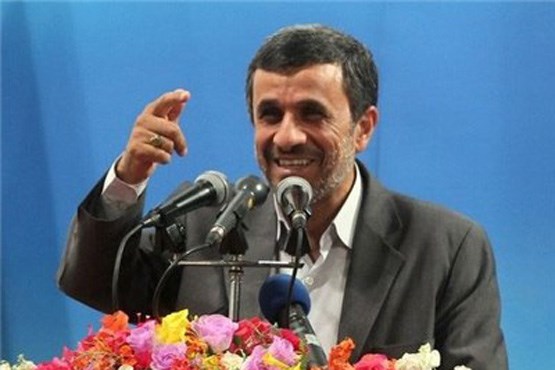 احمدی نژاد، تنها در کویر/ سرمای سکوت در تابستان داغ بافق + تصاویر