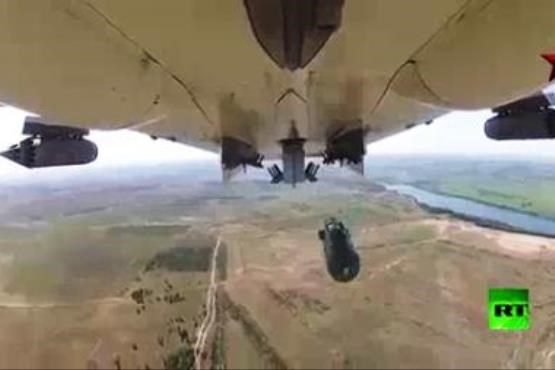 تمرین جنگنده های روسیه برای حمله به داعش +فیلم
