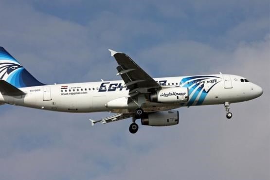 هواپیمای مسافربری مصر پیش از سقوط منفجر شد
