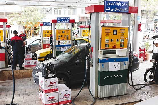 بررسی قیمت بنزین؛ یکشنبه