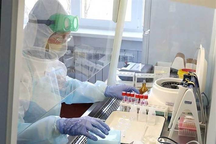 محققان روسی مایعی را بدست آورده‌اند که می‌تواند سلاح کشنده‌ای برای انواع ویروس‌ها، از جمله کرونا باشد، به سلول‌های آن آسیب رسانده و مانع از تولید مثل آن می‌شود و برای انسان هم خطری نخواهد داشت.