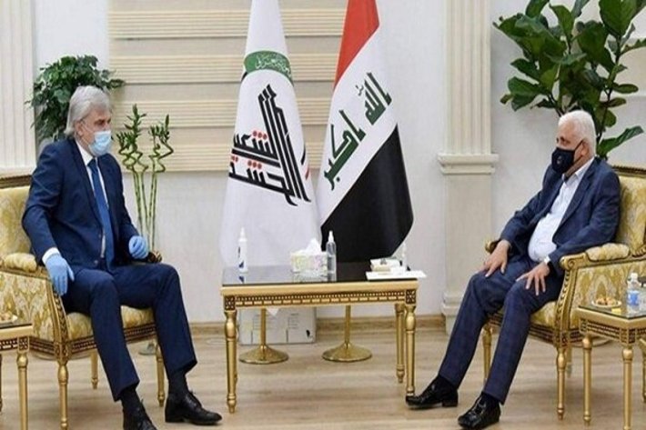 سفیر روسیه در عراق در جریان دیدار با مشاور امنیت ملی این کشور در شهر «بغداد» با وی در خصوص تقویت روابط دوجانبه به ویژه در حوزه های نظامی و امنیتی گفتگو کرد.