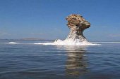 «ارومیه» دریاچه‌ای که اگر آب ندارد، نان دارد