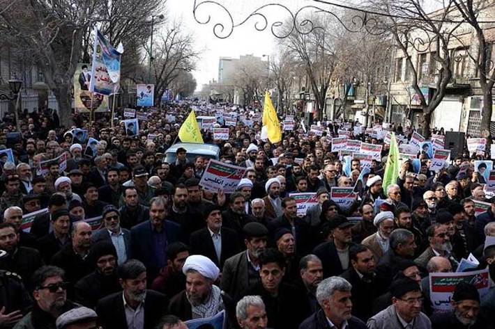 مردم تهران و سراسر کشور امروز پس از اقامه نماز جمعه با برگزاری راهپیمایی جنایت حرم مطهر احمدبن موسی (علیه‌السلام) را محکوم می‌کنند.