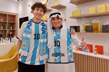 ببینید | آموزش پوشیدن لباس عربی به هوادار آرژانتینی