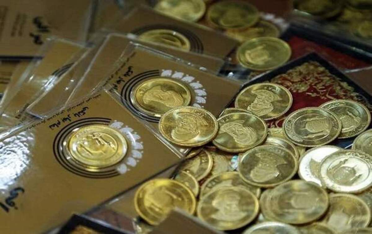 امروز (پنجشنبه) در بازار تهران، هر قطعه سکه طرح جدید ۳۲ میلیون و ۲۰۰ هزار تومان فروخته شد.