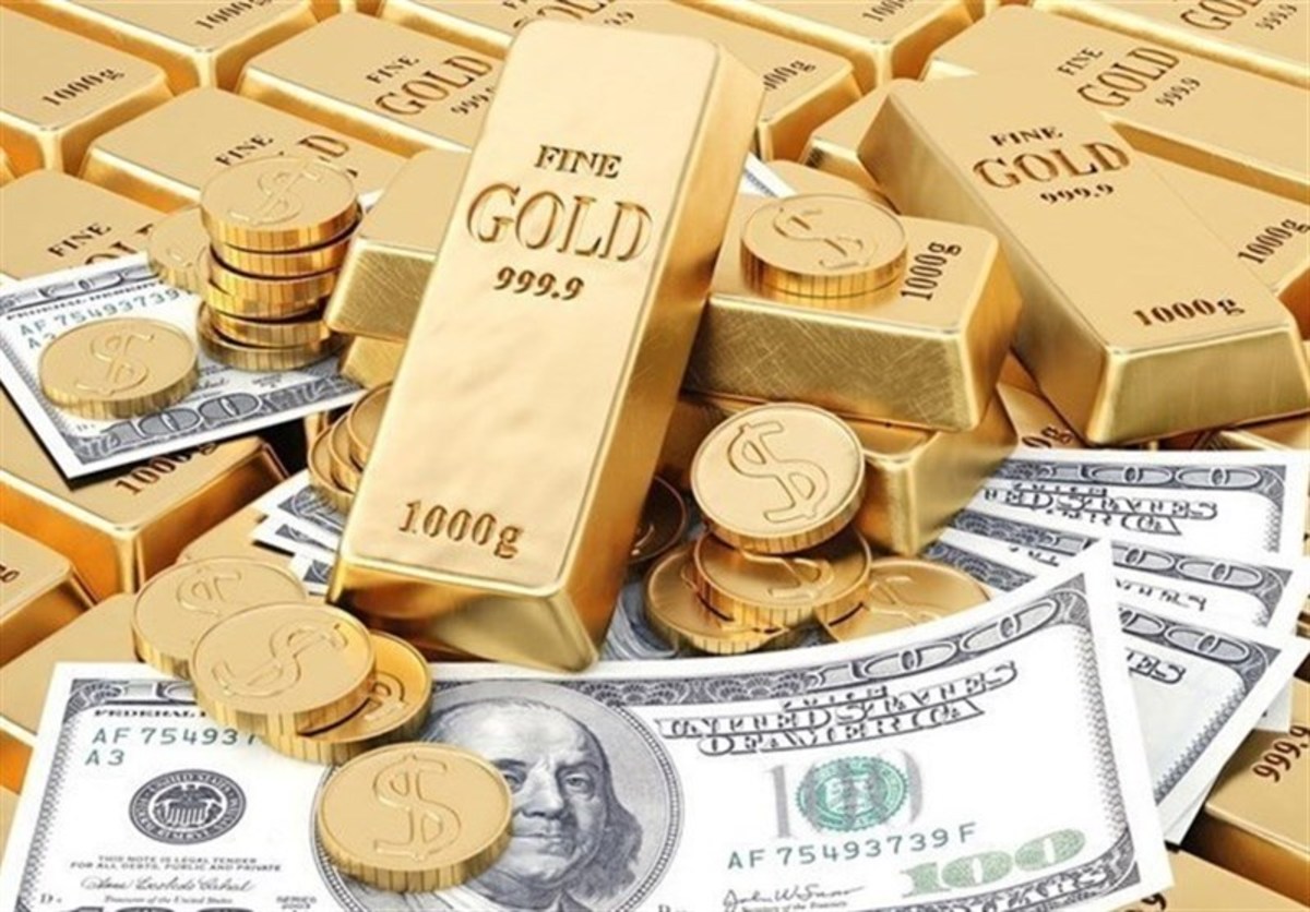 قیمت طلا امروز (پنجشنبه) از بالاترین سطح یک سال اخیر سقوط کرد زیرا دلار در آستانه گزارش حقوق و دستمزد غیرکشاورزی ایالات‌متحده تقویت شد و سرمایه‌گذاران مسیر سیاست پولی فدرال رزرو را بررسی می‌کنند.