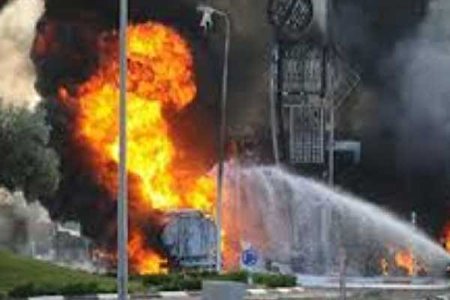 ببینید | اصابت راکت به یک پمپ بنزین در اسرائیل
