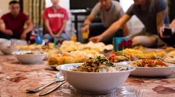 حد مجاز مصرف آجیل و میوه | تغییر رژیم غذایی در مهمانی‌ | راهکار پیشگیری از اضافه وزن در تعطیلات