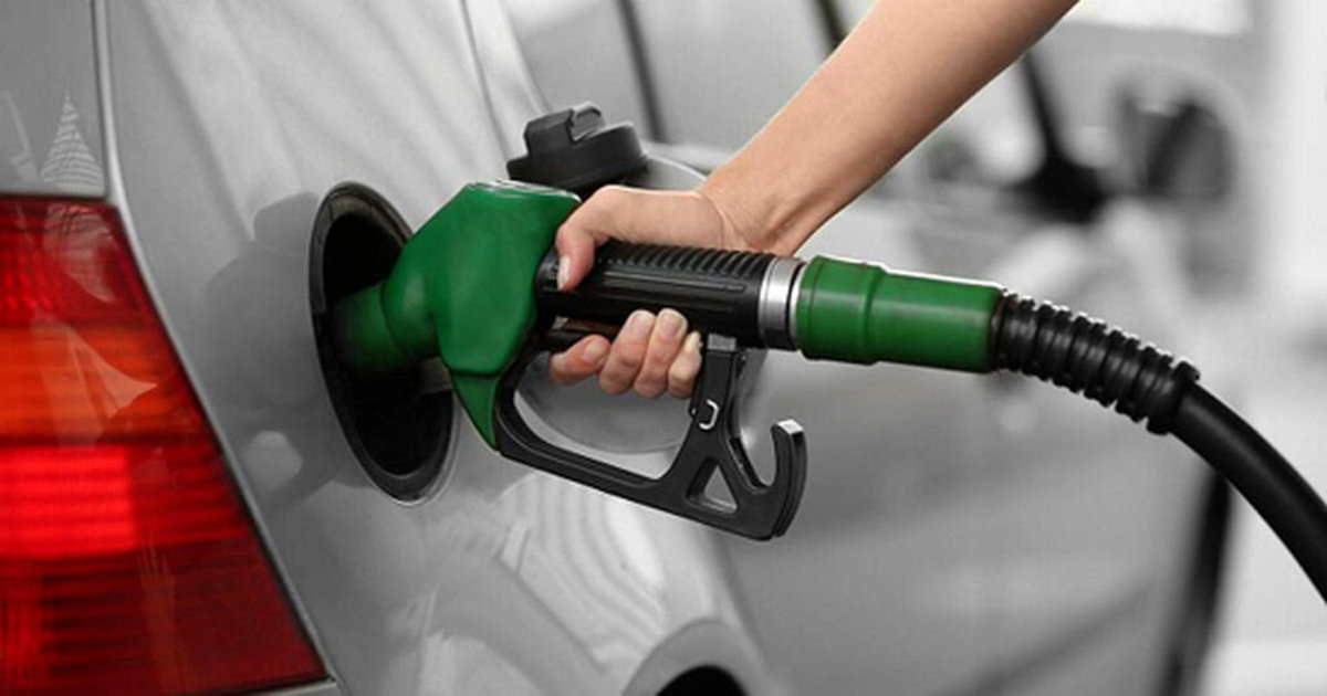 مصرف روزانه بنزین در هفتم فروردین ۱۴۰۲ به ۱۲۲ میلیون و ۱۰۰ هزار لیتر رسید.