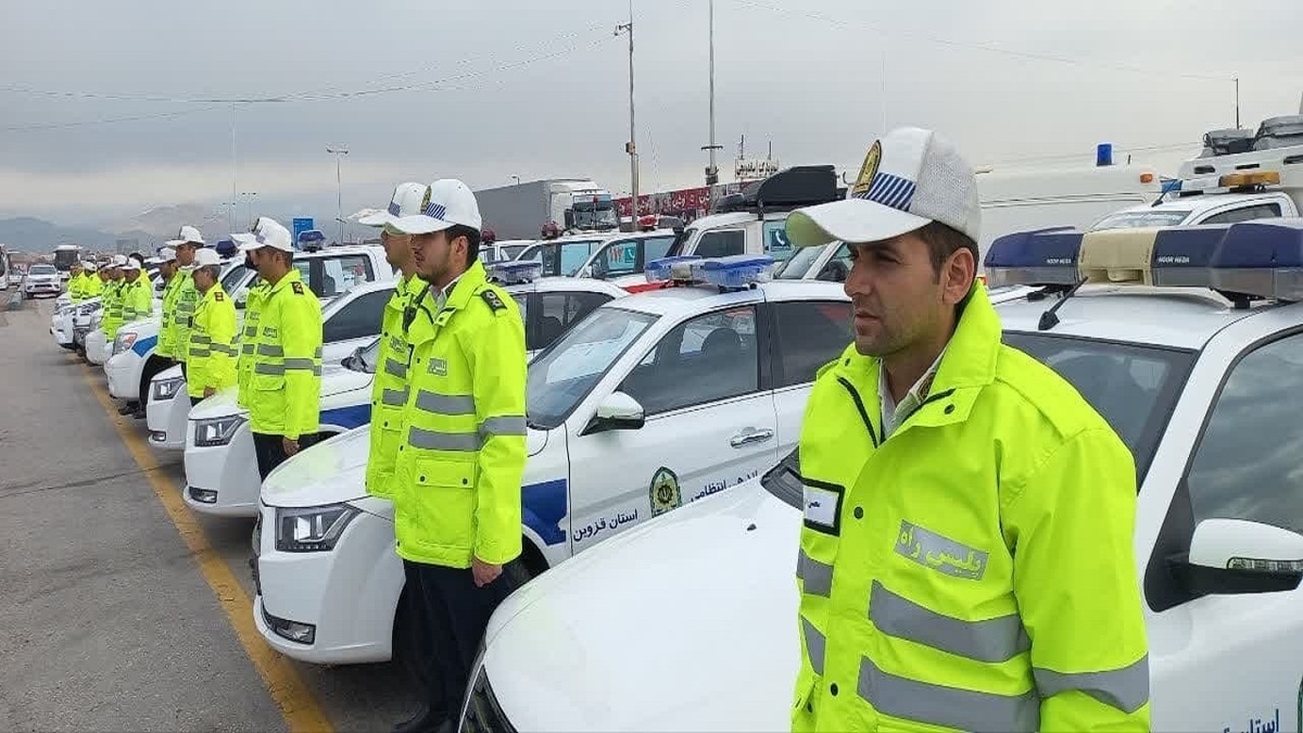 رئیس پلیس راه استان قزوین در رزمایش ترافیکی نوروزی گفت: تحلیل تصادفات نوروز سال گذشته به ما کمک می‌کند تا بتوانیم با اقدامات پیشگیرانه از بروز سوانح جاده‌ای جلوگیری کنیم.