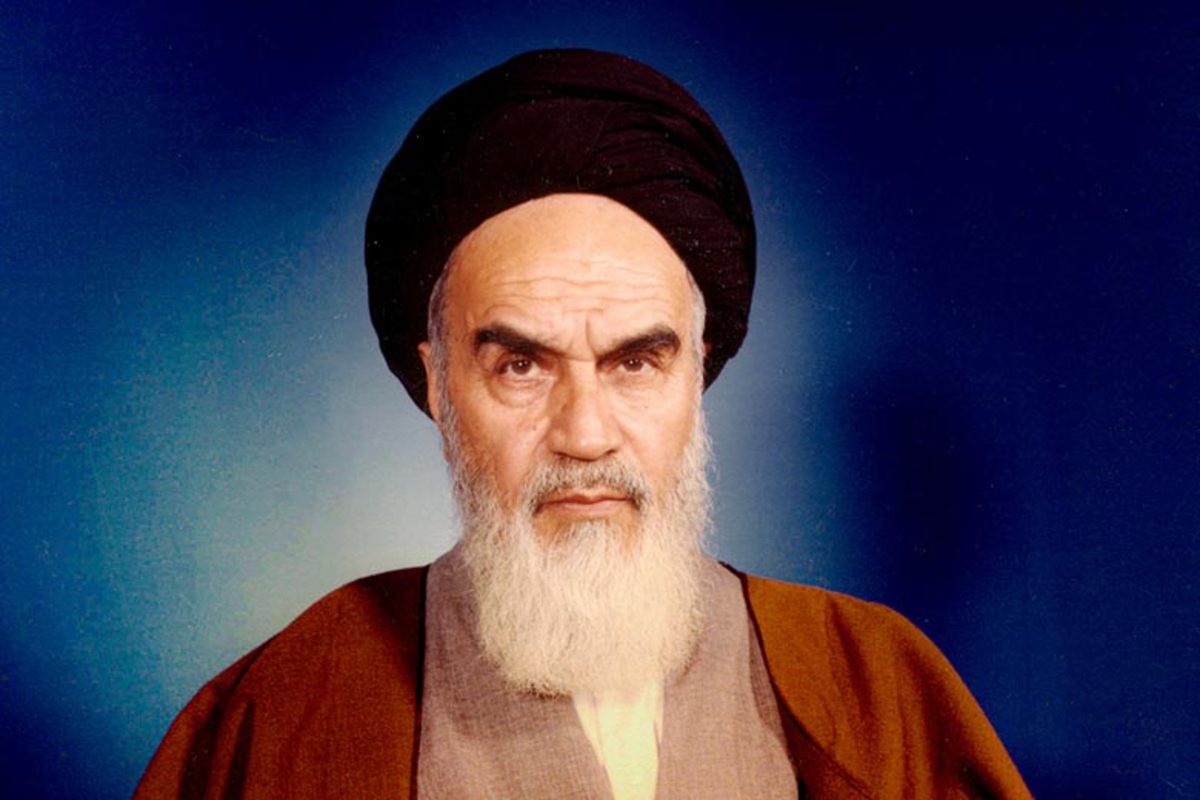 ببینید | تصاویر دیده‌ نشده از امام در سی ‎وچهارمین سالگرد ارتحال