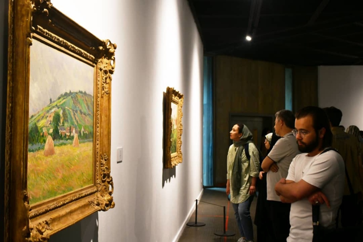 موزه هنرهای معاصر تهران چندی است که به ماهیت خود واقف شده و پس از سال‌ها به‌ کارکرد واقعی‌اش توجه نشان می‌دهد و نمایشگاه‌هایی از گنجینه این موزه هنری مهم در جهان برپا می‌کند.
