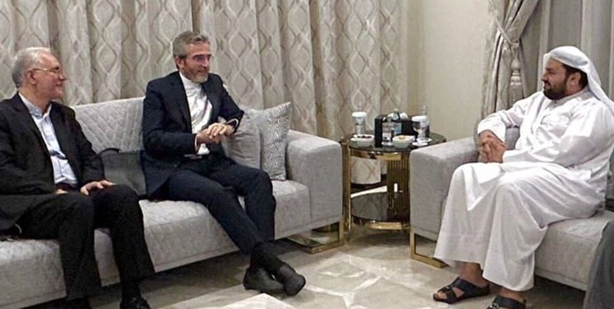 معاون سیاسی وزیر امور خارجه ایران در دیدار با وزیر مشاور در وزارت امور خارجه قطر صلح و ثبات پایدار را در گرو توسعه و پیشرفت در کشورهای منطقه دانست.