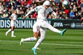 عکس | فوتبالیست مراکشی با حجاب بازی کرد