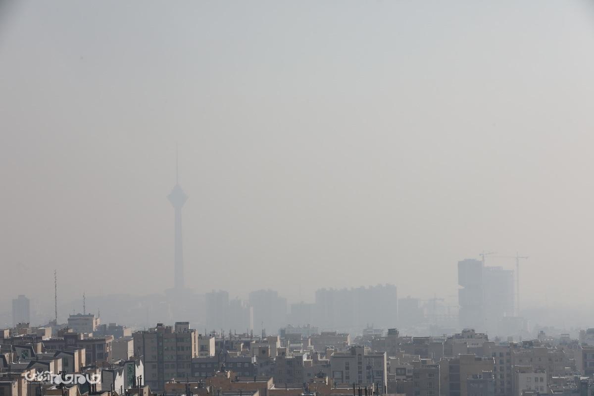 ‌این روز‌ها نباید به بهبود کیفیت هوای کلانشهر‌های کشور امیدوار بود، زیرا مدیران اراده‌ای برای کاهش آلودگی‌هوا ندارند و آن‌ها سال‌هاست که مدیریت آلودگی هوای تهران را به باد و باران سپرده‌اند.